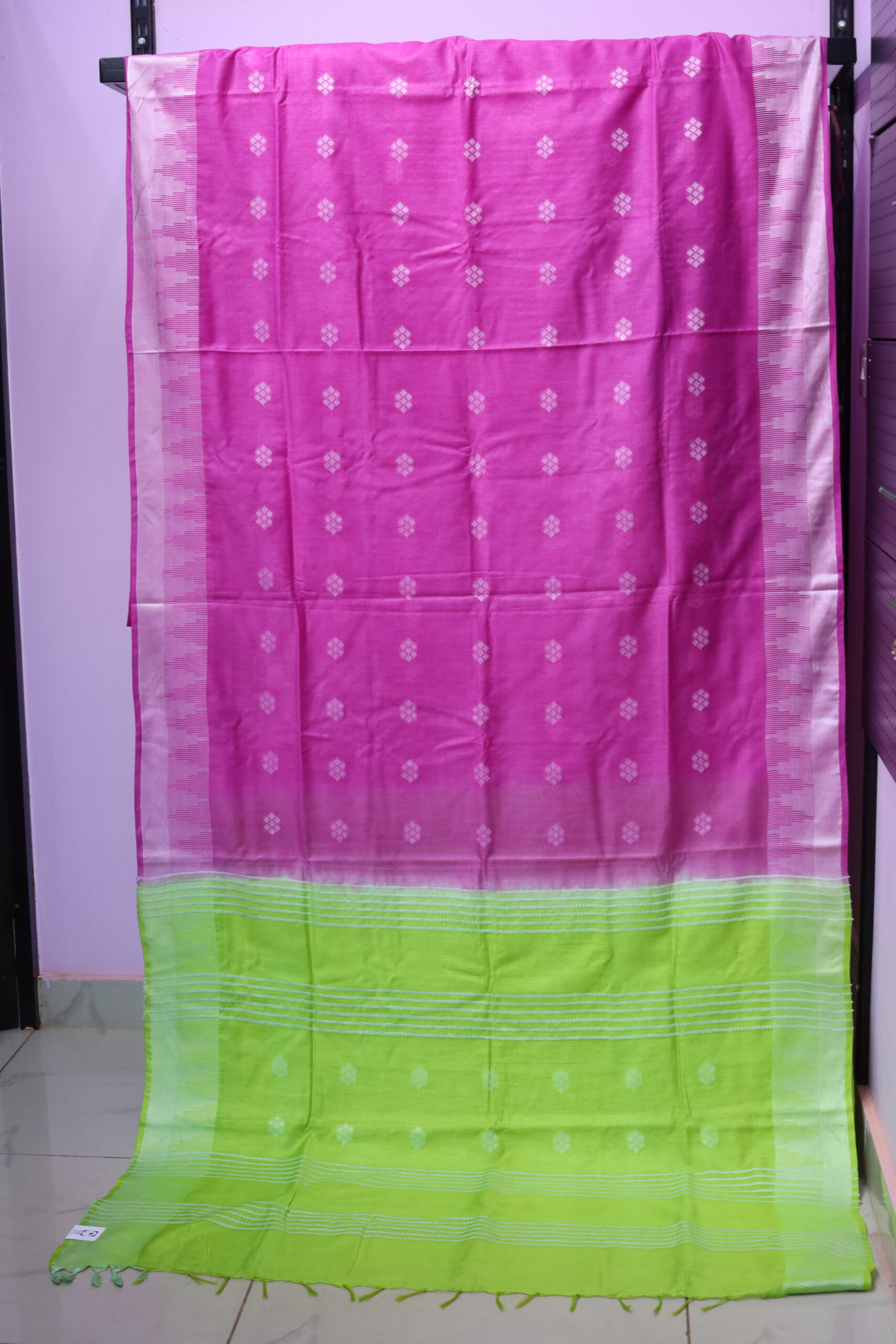 Staple silk saree
